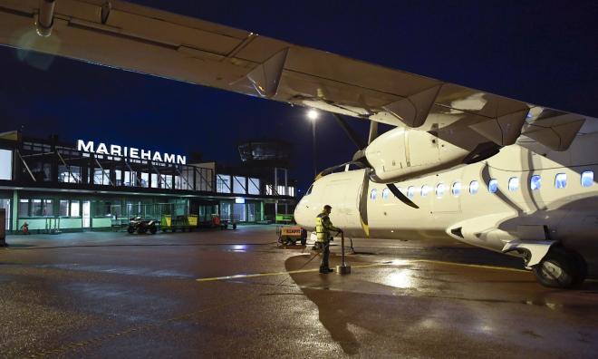 När ledamöterna i landskapsregeringen reser i grupp redovisas det sällan per minister, därför är det svårt att få reda på hur mycket resekostnader varje enskild minister har. <@Fotograf>Robert Jansson