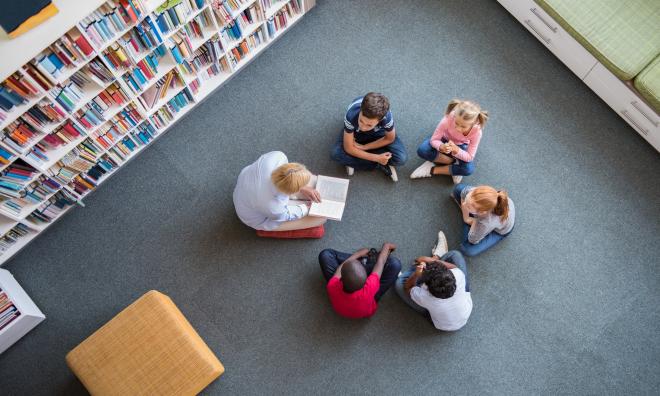 Förhoppningen är att bokpaketen ska främja elevernas läsande och inspirera till samtal om läsupplevelserna.<@Fotograf>Istock