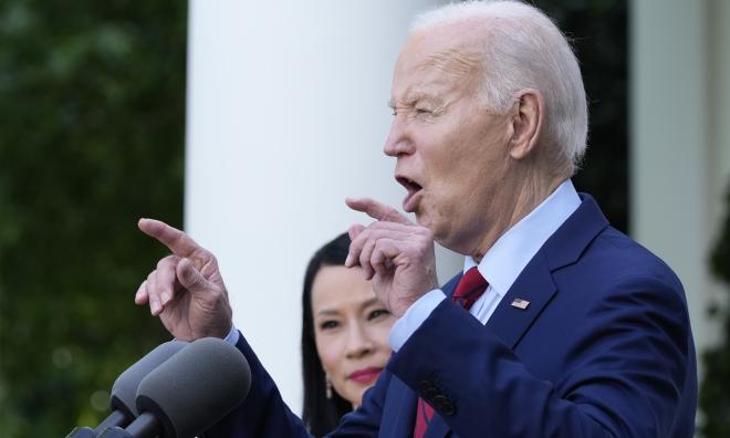 President Joe Biden slår till med höjda tullar på kinesiska varor. Arkivbild.