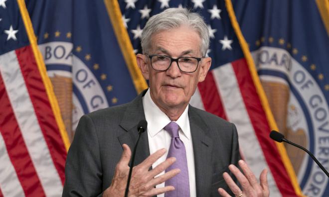 Den amerikanske centralbanken Federal Reserve med chefen Jerome Powell i spetsen har nu levererat den första räntesänkningen på över fyra år. Arkivbild.