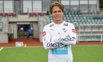 Fotboll, IFK Mariehamn, Aapo Mäenpää