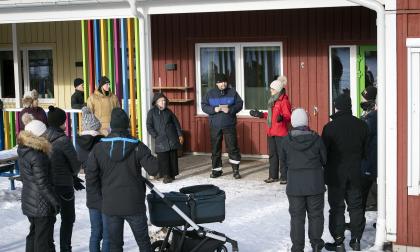 Liberalerna Cita Nylund, Roger Andersson och Jana Eriksson från Lemlands kommunstyrelse tog initiativ till ett diskussionsmöte med de boende i Järsö-Nåtö.