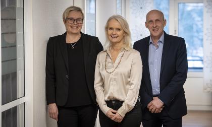 Den nya mäklartjänsten Tre partners Ab består av Tove Lönnqvist, Marie Melander och Bosse Segerström.