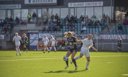 Fotboll, Åland United, Karen Rayes