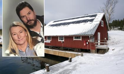 Bildtext bilden på paret: Janne Alatalo tar över Salteriet tillsammans med sambon Kirsi Helander. Sonen Robin Alatalo saknas på bilden. 