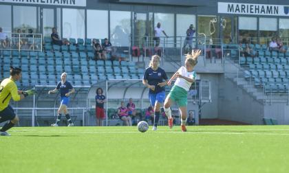 Fotboll, IFK Mariehamn, Alva Kahnberg