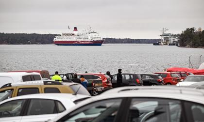 240123 , 24012023 , 20230124 , Viking line fartyg , ms Rosella avgick för sista gången från Mariehamn , fartyget såldes till det grekiska rederiet Aegean Sealines Maritime och döptes om till Anemos , sjöfart , passagerarfartyg