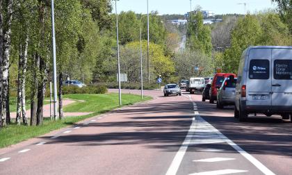 Här vid Rökerirondellen i Mariehamn attackerades Linda Heinola av ett tjugotal ungdomar natten till fredagen.@Foto:Daniel Eriksson