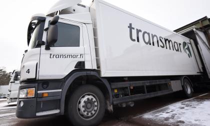 Orkla är en av Transmars stora kunder. Men exakt hur viktig chipsfabriken är för transportbolaget vill vd Tony Saarinen inte säga.@Foto:Theresa Axén