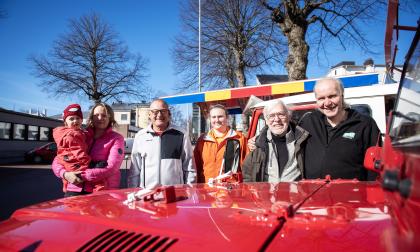 På bilden syns Vilda Mattsson, Michaela Mattsson, Sven Larsson, Laura Jankovska, Uffe Grüssner och Rainer Mattsson vid ett av Citytågen.