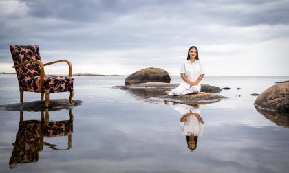 Mona Sedghi från Mariehamn bor på Mauritius där hon driver en egen marknadsföringsbyrå. I framtiden vill hon återvända till Åland. <@Fotograf>Hülya Tokur-Ehres@Normal_indrag: