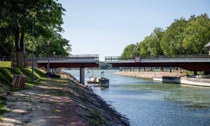 För några veckor sedan krockande en fritidsbåt nästan med Sunnan i Lemströms kanal. <@Fotograf>Hülya Tokur-Ehres