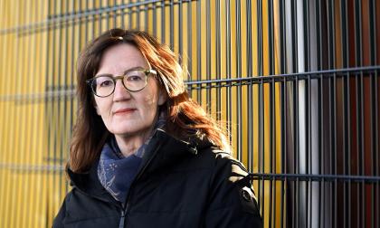 Ann-Mari Stenvalls man var i femtioårsåldern när hon började misstänka att något inte stod rätt till. ”Jag tänkte att det var en medelålderskris”, säger hon.