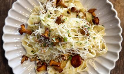 Färska kantareller, grädde och parmesan – en ljuvlig kombination. 