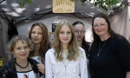 Ayana Stephova, Luna Heinonen, Nathalie Hesse, Ella Carlsson och Mikaela Welander. <@Fotograf>Daniel Eriksson