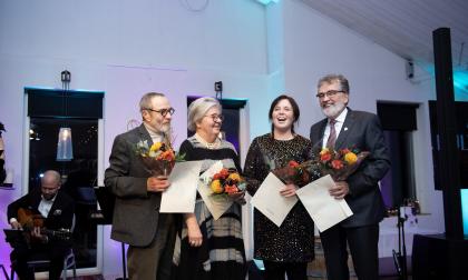 Peter Winquist, Barbro Sundback, Karin Erlandsson och Krister Norrgrann belönades med kulturpriserna på den första kulturgalan 2022.