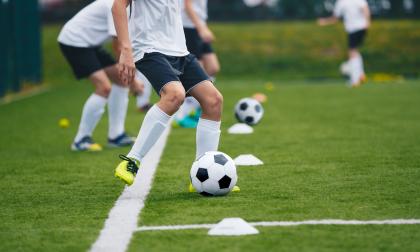 ”Separera på de oliksinnade barnen såväl under träning som match. Att gruppera barnen utifrån intresse och kunnande gagnar alla barn”, skriver insändarskribenten.
<@Fotograf>Istock