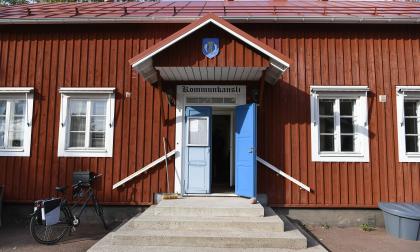 Kommunstyrelsen i Lumparland går in för två av nio presenterade handlingsalternativ.<@Fotograf>Robert Jansson