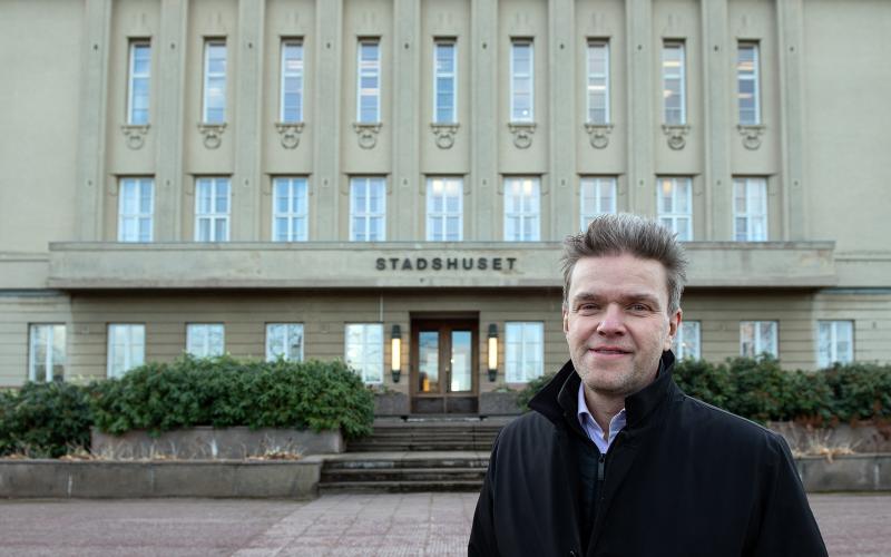 Arne Selander, Stadsdirektör *** Local Caption *** @Bildtext:Jag brinner för att leda och jobba strategiskt med utvecklingsfrågor, säger Mariehamns nya stadsdirektör Arne Selander.