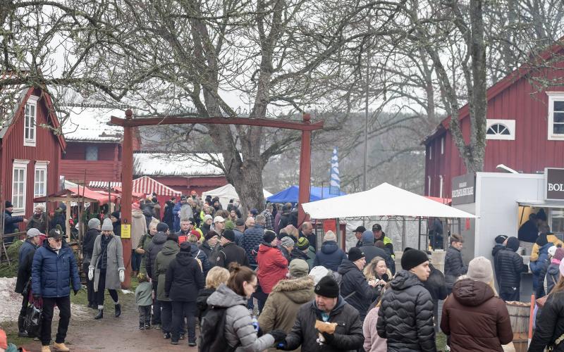 Åland glimrar har samlat julmarknaderna under ett paraply och marknadsfört dem utåt. Föreningen bakom evenemanget sökte Paf-medel, men fick inga pengar.