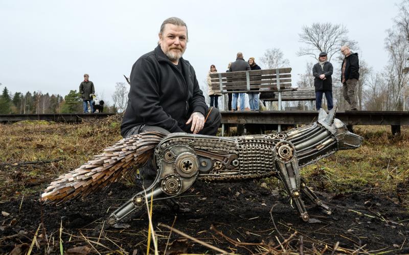 ”Jag har byggt räven på mitt eget traditionella vis med gammalt skrot”, säger Johan Karlsson.