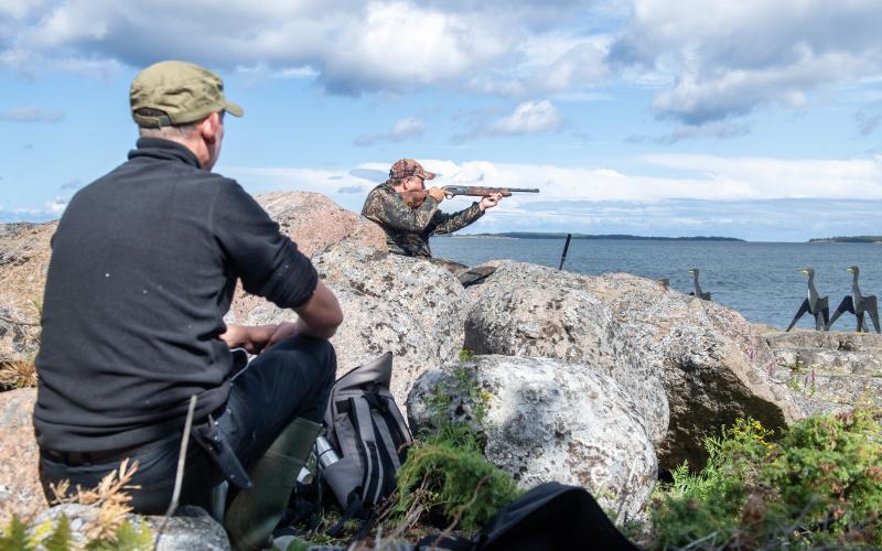 Hjalmar Hampf är redo med siktet.