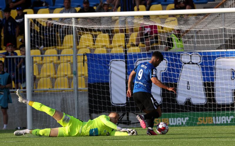 FC Inter fick sista ordet och det i samband med en snabb omställning. Anfallaren Darren Smith väggspelade sig fram med ex-IFK:aren Petteri Forsell och kunde slutligen runda IFK-målvakten Elmo Henriksson.