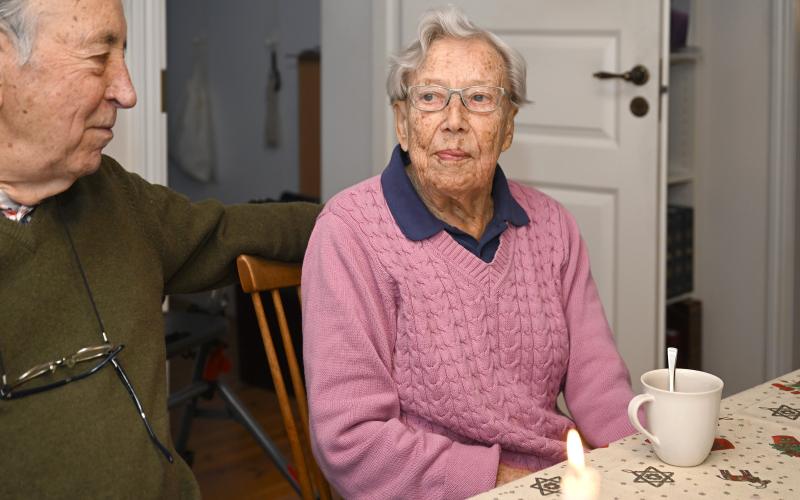 Nyligen firade Sten och Mona-Lisa Hansen 68-årig bröllopsdag, och de siktar på att få fira 70 års äktenskap tillsammans.