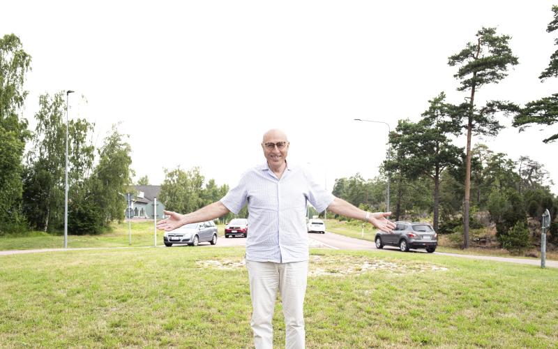 Nästa år har det gått 20 år sedan rondellerna på Nya Godbyvägen byggdes. Runar Karlsson är fortfarande nöjd med dem.<@Fotograf>Amir Karbalaei