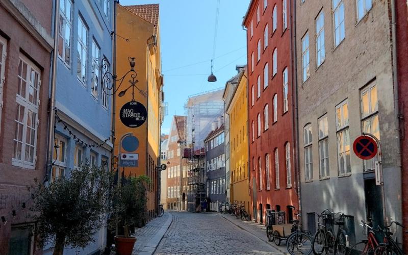 Magstræde är en av de äldsta gatorna i Köpenhamn.