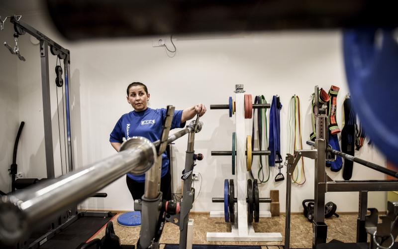 Marcela Sandvik gjorde ett lyft om 90 kilo i bänkpress-VM och säkrade därmed bronset i sin klass.@Foto:Hülya Tokur-Ehres
