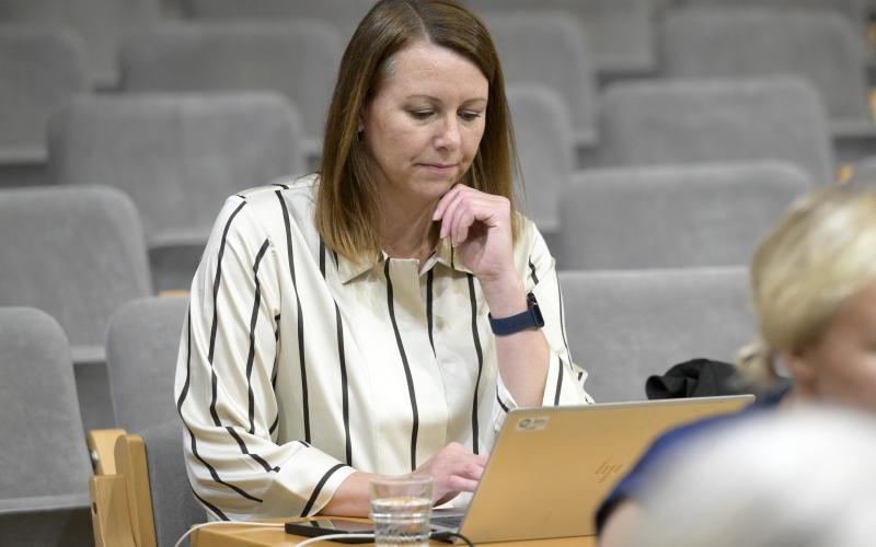 Mariehamns representant i räddningsnämnden, Julia Birney, konstaterar att det är kommunerna som ska betala ökade lönekostnader inom Ålands gemensamma räddningsmyndighet.<@Fotograf>Robert Jansson