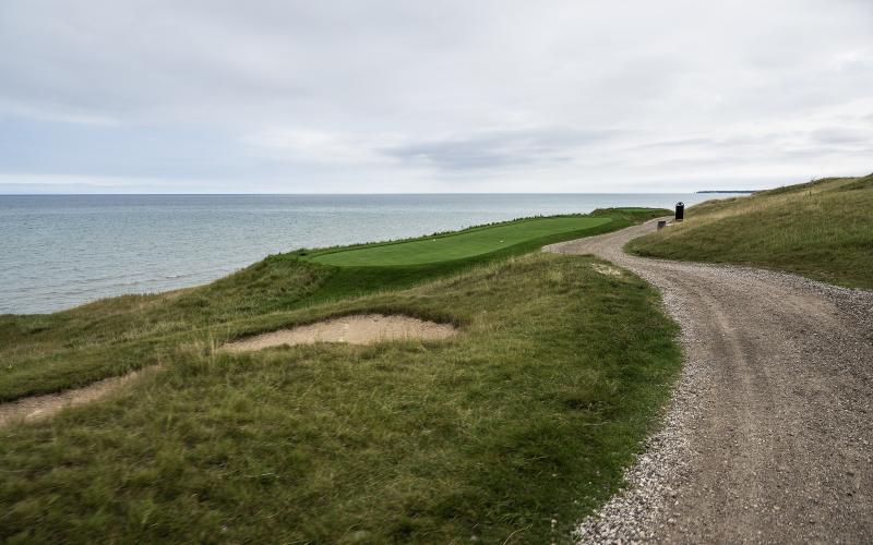 Whistling Straits ligger naturskönt vid vattnet.