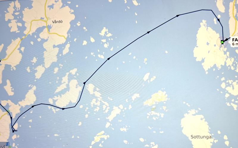 Insändarskribenten undrar varför vajerfärjan avvek från sin rutt nyligen.
<@Fotograf>Skärmbild från Marine Traffic