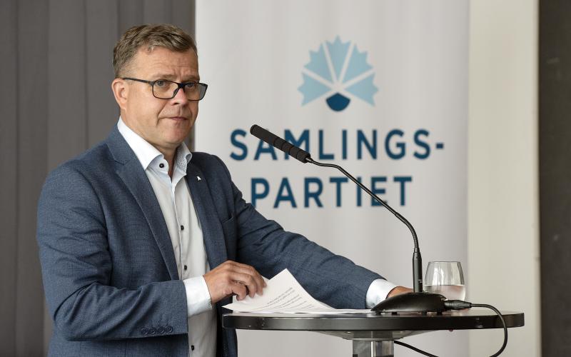 Samlingspartiets ordförande Petteri Orpo siktar på att bli Finlands nästa statsminister och anser att det behövs reformer för att öka tillväxten och bromsa statens skuldsättning.