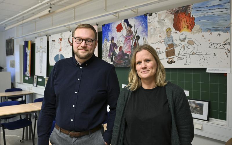 Arbetsmetoden som lektorerna Jonas Ekblom och Cecilia Högback på Ålands lyceum praktiserar borde fler inspireras av tillämpa. Robert Jansson