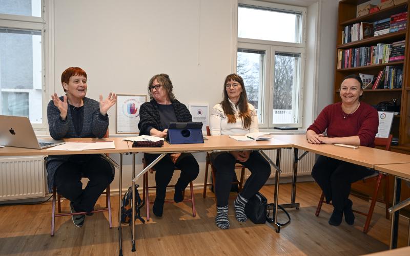 Mia Hanström, Anita Karlsson, Sari Mattsson och Charlotta Wallén-Eriksson berättar om sina erfarenheter av Erasmus plus.<@Fotograf>Robert Jansson