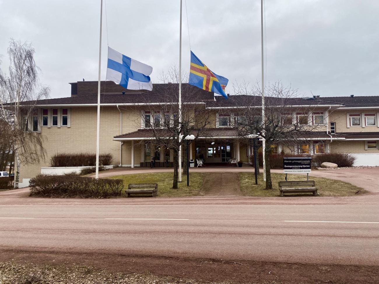 I Dag Hedras Offren För Skolskjutningen | Ålandstidningen